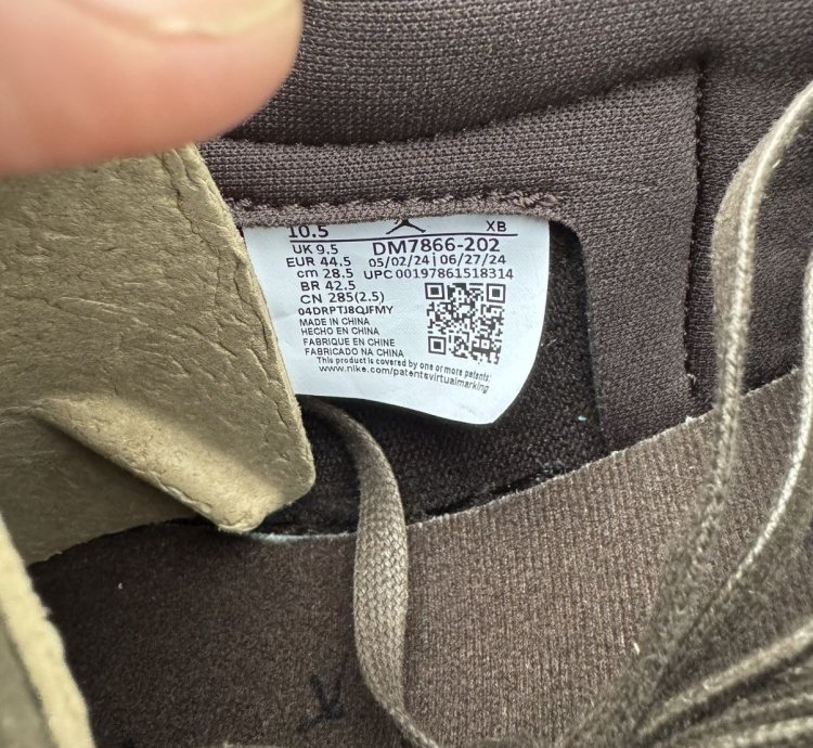 Jordan 1 Low Velvet Brown