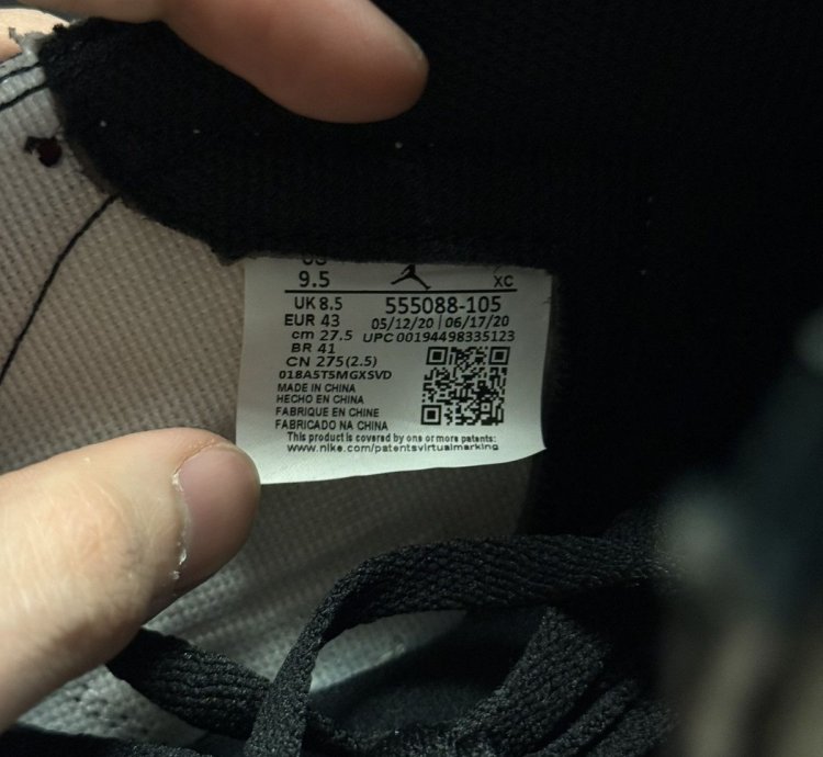 Jordan 1 Mocha High (555088-105) Size 9 5 (NEW) NO BOX