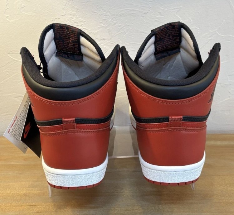 Jordan 1 Retro High 85 OG Bred Banned 1