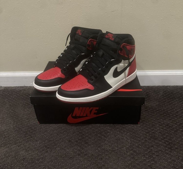 Jordan 1 Retro High Bred Toe