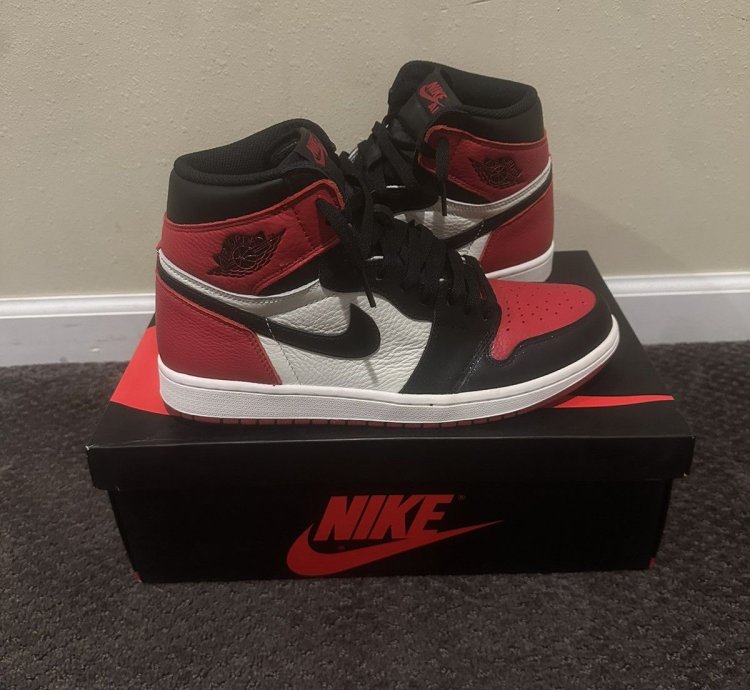 Jordan 1 Retro High Bred Toe