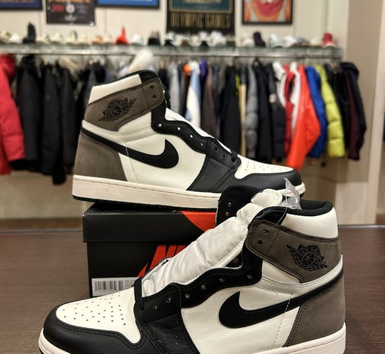 Jordan 1 Retro High Dark Mocha