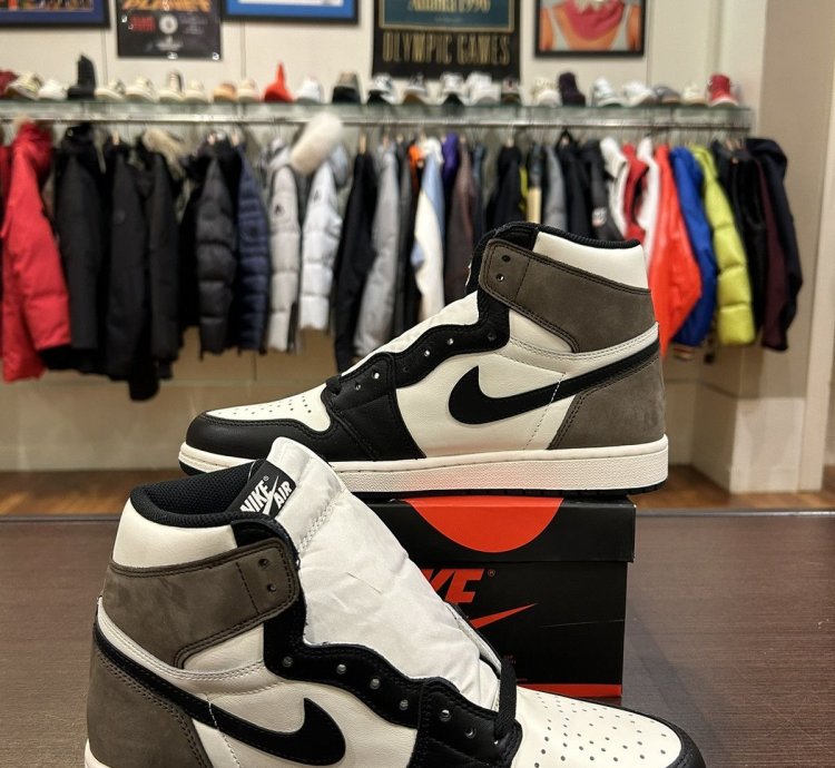 Jordan 1 Retro High Dark Mocha