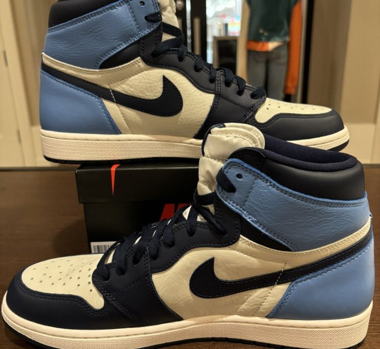 Jordan 1 Retro High Obsidian