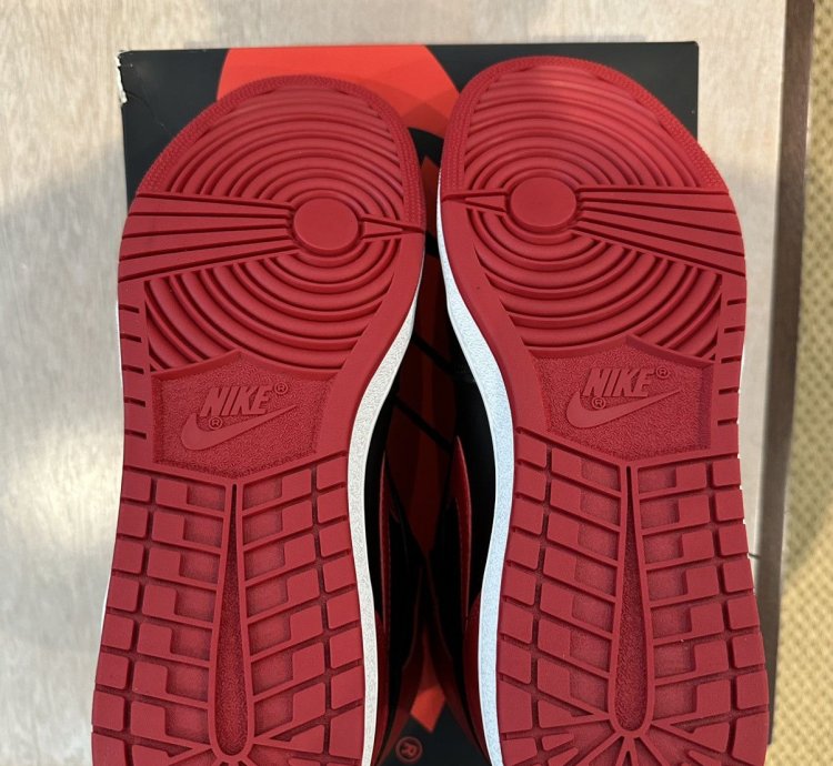 Jordan 1 Retro High Og 85 (Bred)