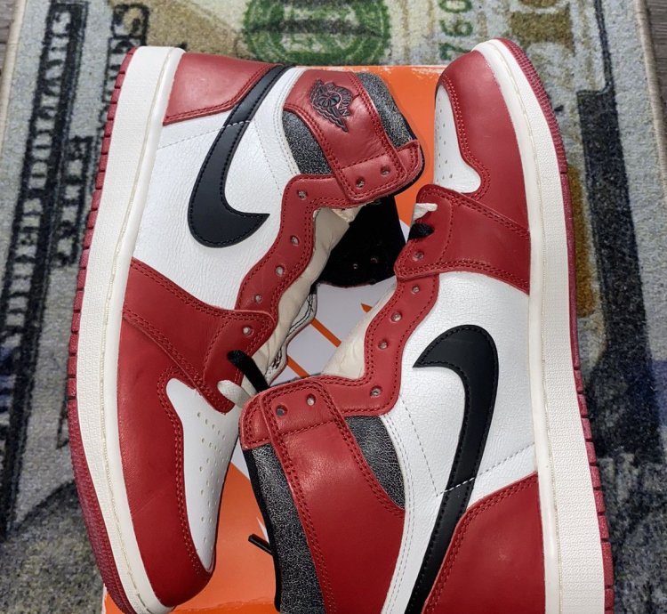 Jordan 1 Retro High OG Chicago Lost and Found
