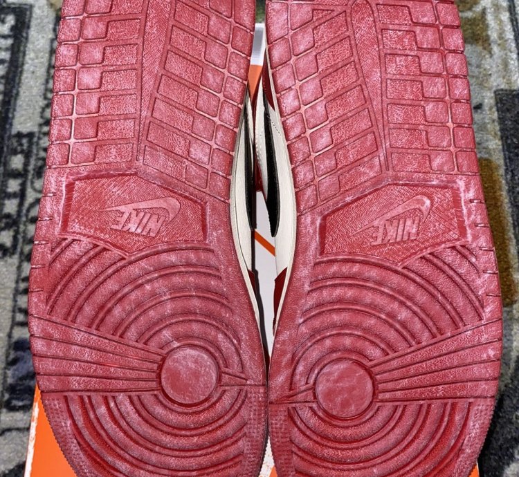 Jordan 1 Retro High OG Chicago Lost and Found