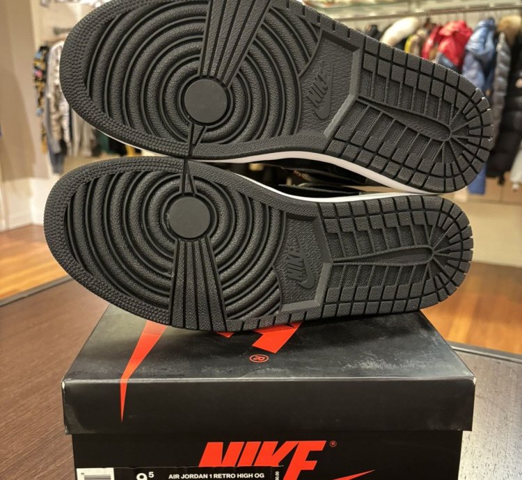 Jordan 1 Retro High Shadow (18)