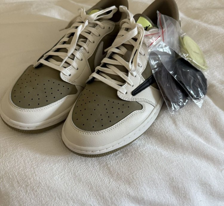 Jordan 1 Retro Low Golf - Travis Scott