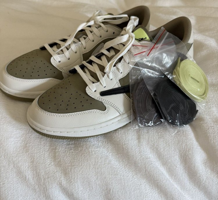 Jordan 1 Retro Low Golf - Travis Scott
