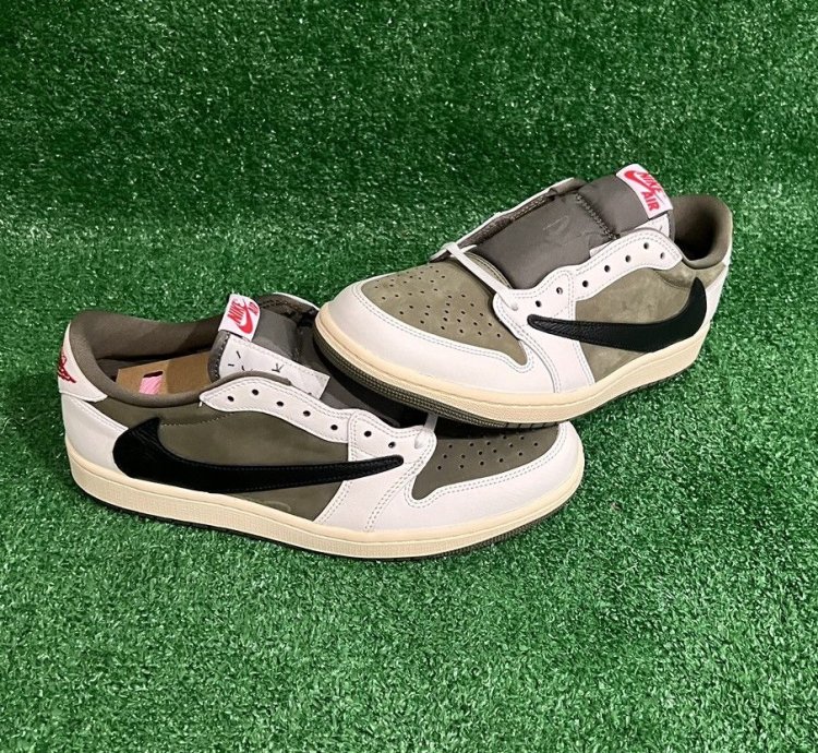 Jordan 1 Retro Low OG SP Travis Scott Medium Olive