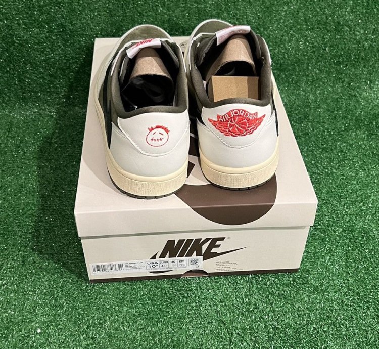 Jordan 1 Retro Low OG SP Travis Scott Medium Olive