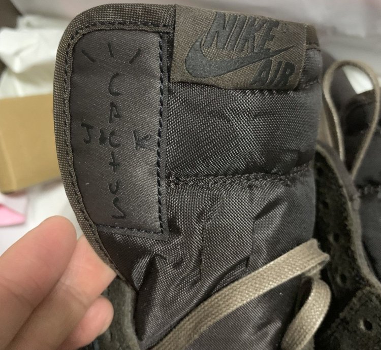 Jordan 1 Travis Scott Vetvet Brown Retro Low TS