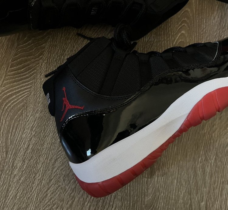 Jordan 11 Bred 2019