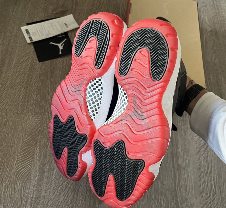 Jordan 11 Bred 2019