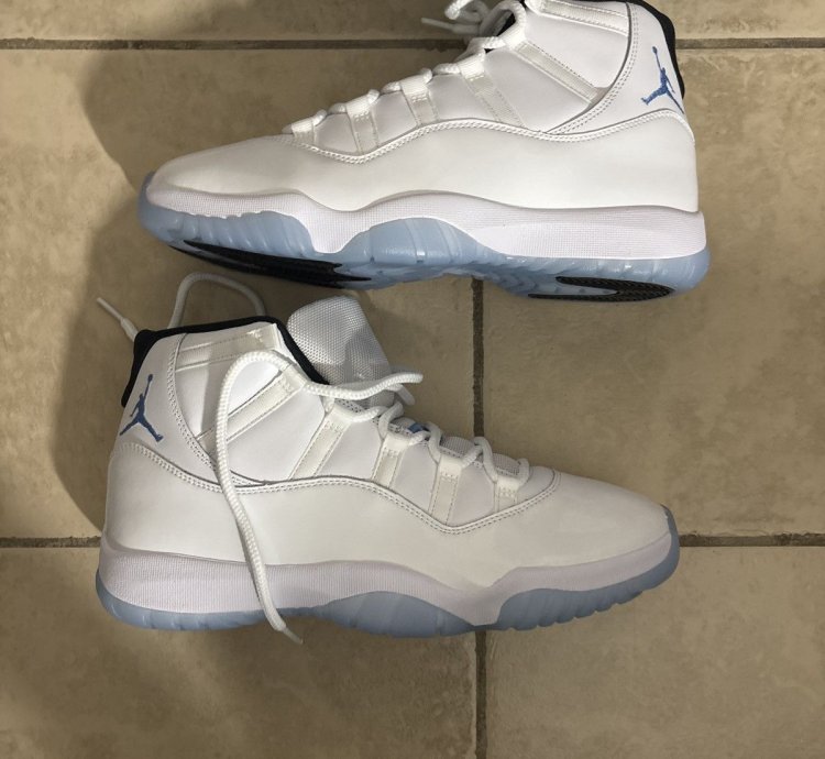 Jordan 11 legend blue