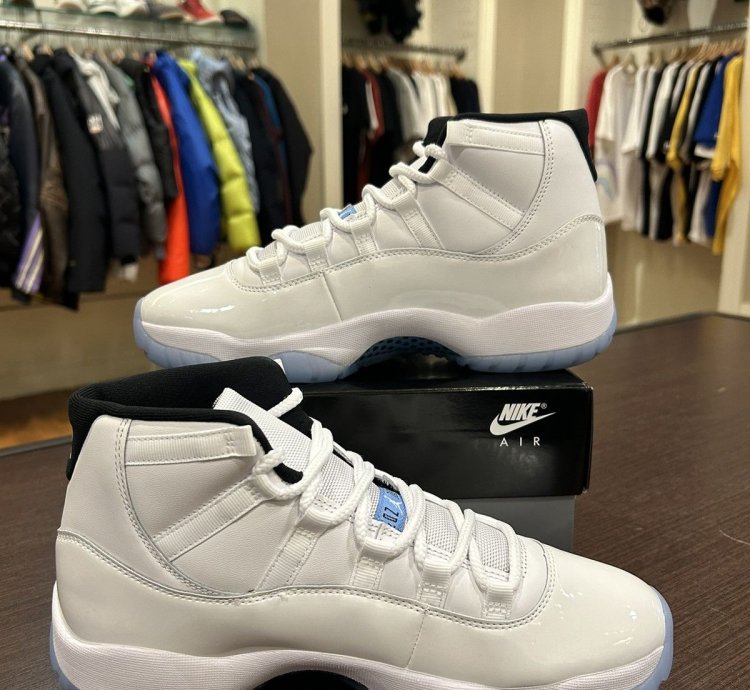 Jordan 11 Retro Legend Blue (2024)