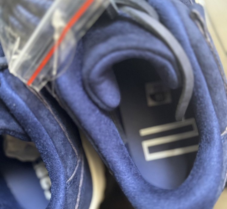 Jordan 11 Retro Low Derek Jeter Re2pect