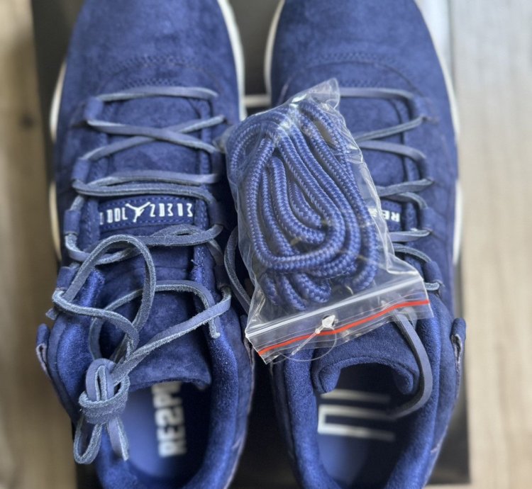 Jordan 11 Retro Low Derek Jeter Re2pect