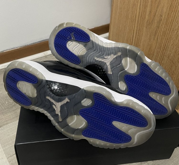 Jordan 11 Space Jam