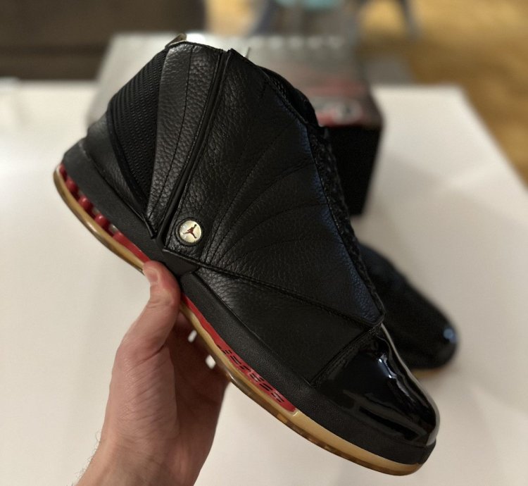 Jordan 16 Countdown Pack