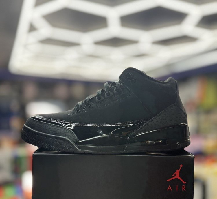 Jordan 3 Black Cat (2025)
