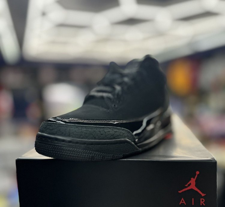 Jordan 3 Black Cat (2025)