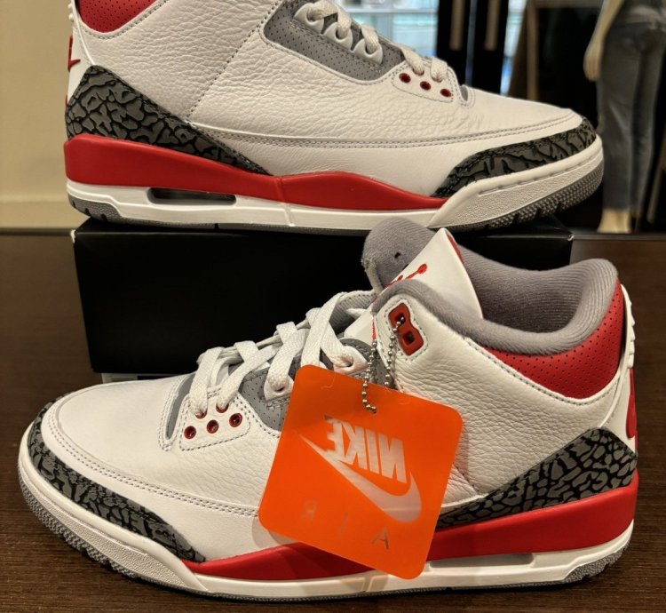 Jordan 3 Retro Fire Red (2022)