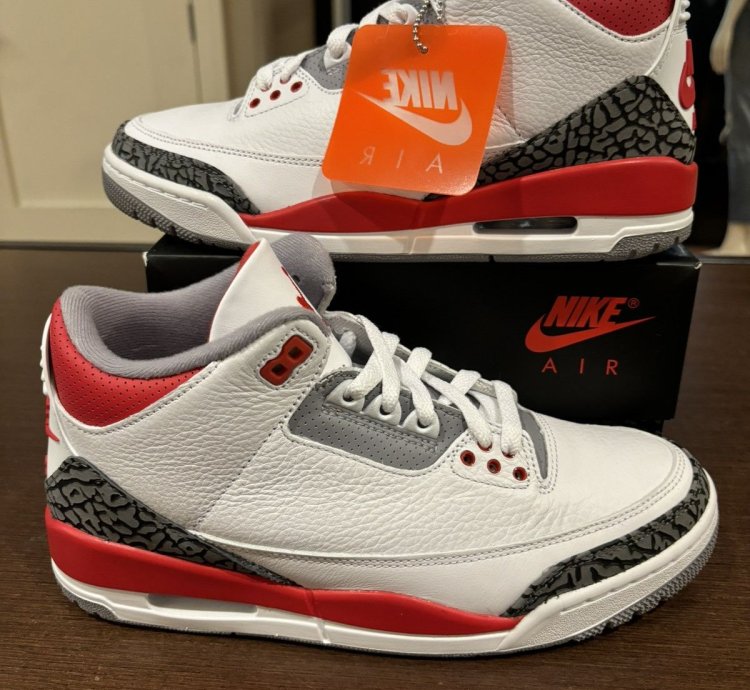 Jordan 3 Retro Fire Red (2022)