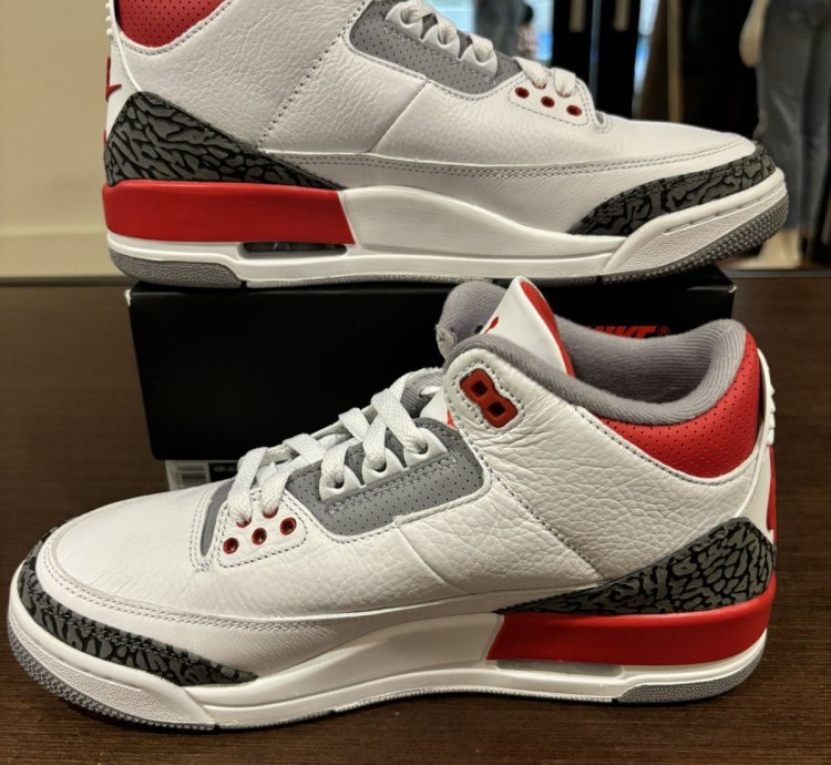 Jordan 3 Retro Fire Red (2022)