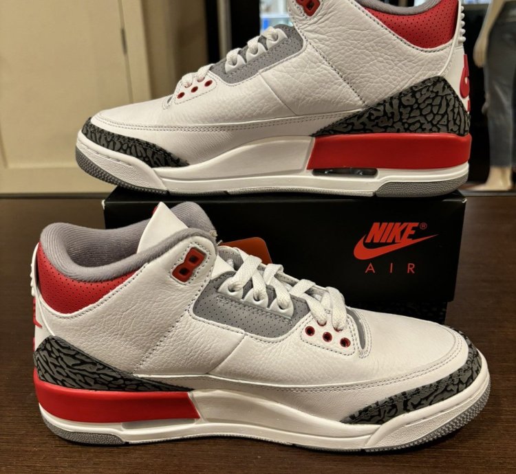 Jordan 3 Retro Fire Red (2022)
