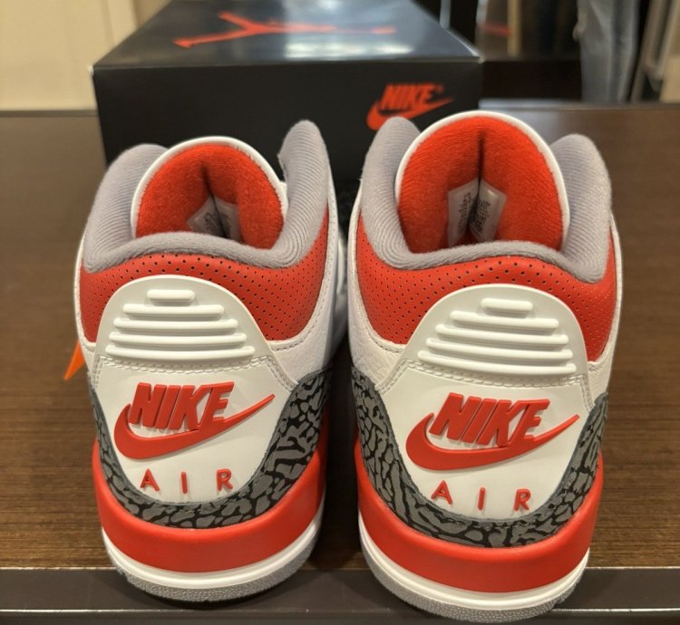 Jordan 3 Retro Fire Red (2022)