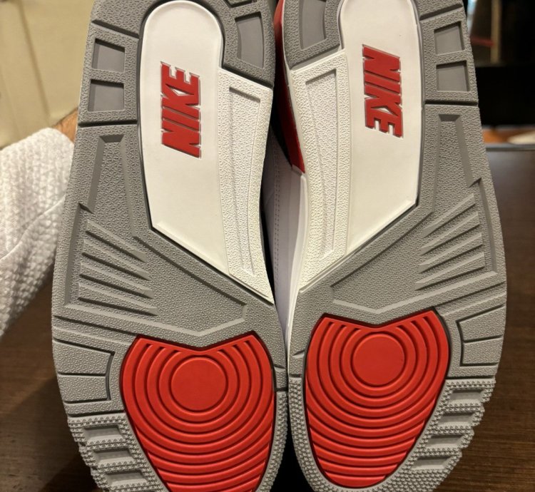 Jordan 3 Retro Fire Red (2022)