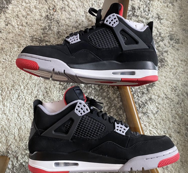 Jordan 4 Bred