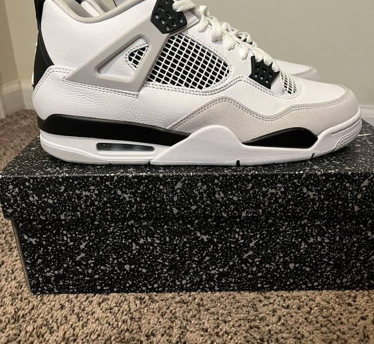 Jordan 4 Military Black