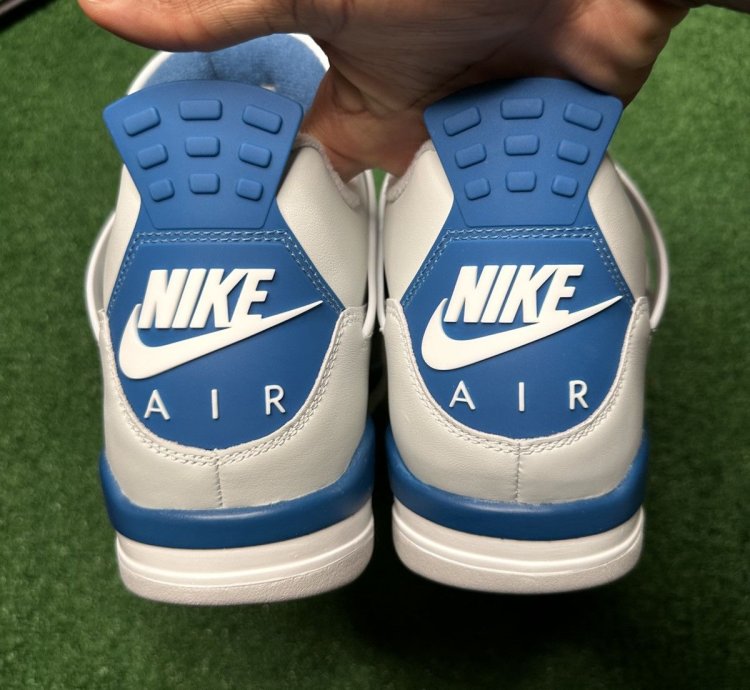 Jordan 4 Military Blue