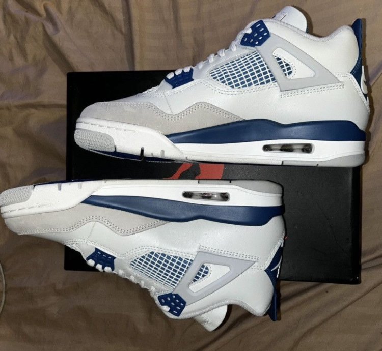 jordan 4 military blue size 9