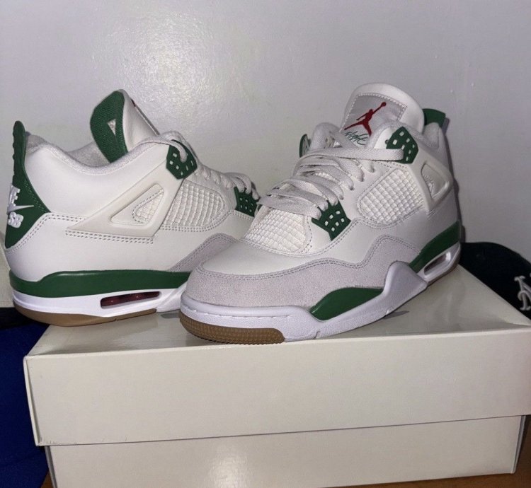 Jordan 4 pine green