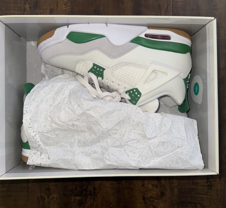 JORDAN 4 PINE GREEN NIKE SB