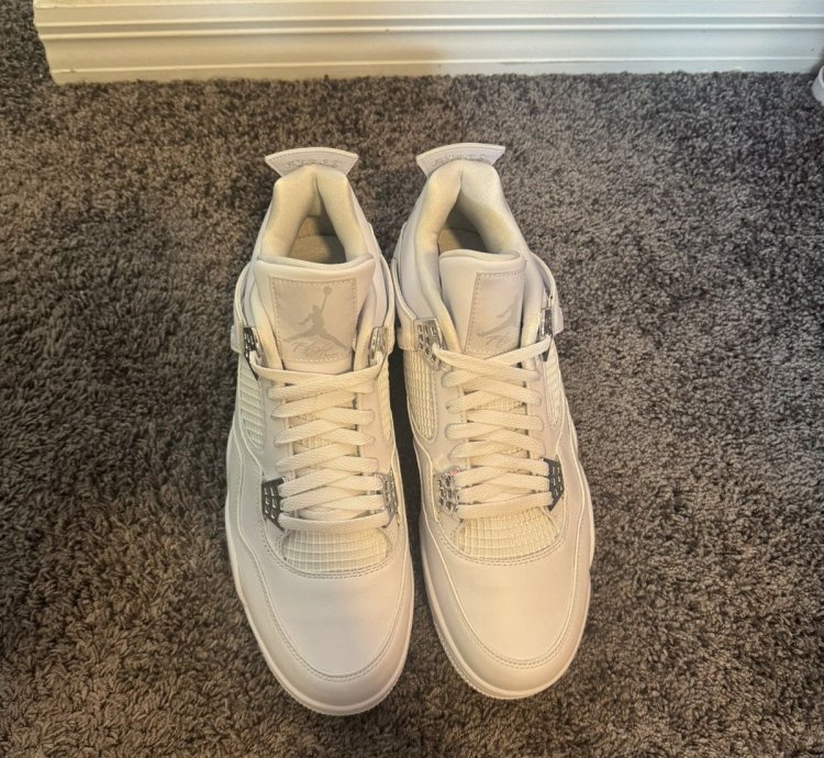 Jordan 4 Pure Money