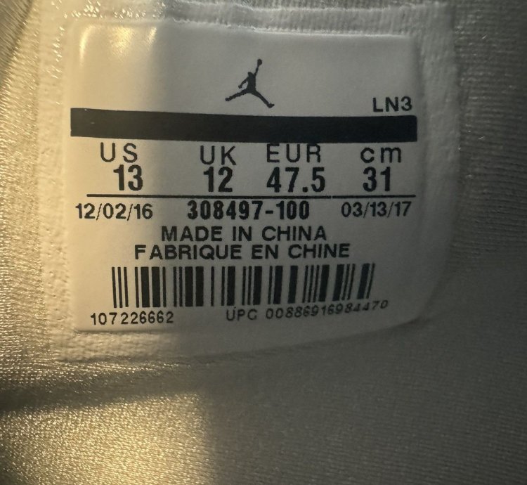 Jordan 4 Pure Money