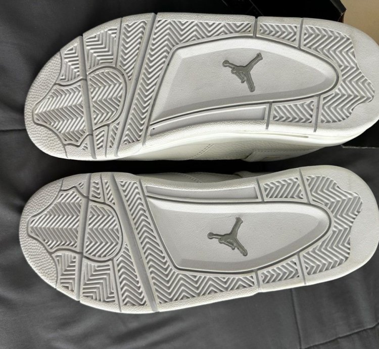 Jordan 4 pure money 2006