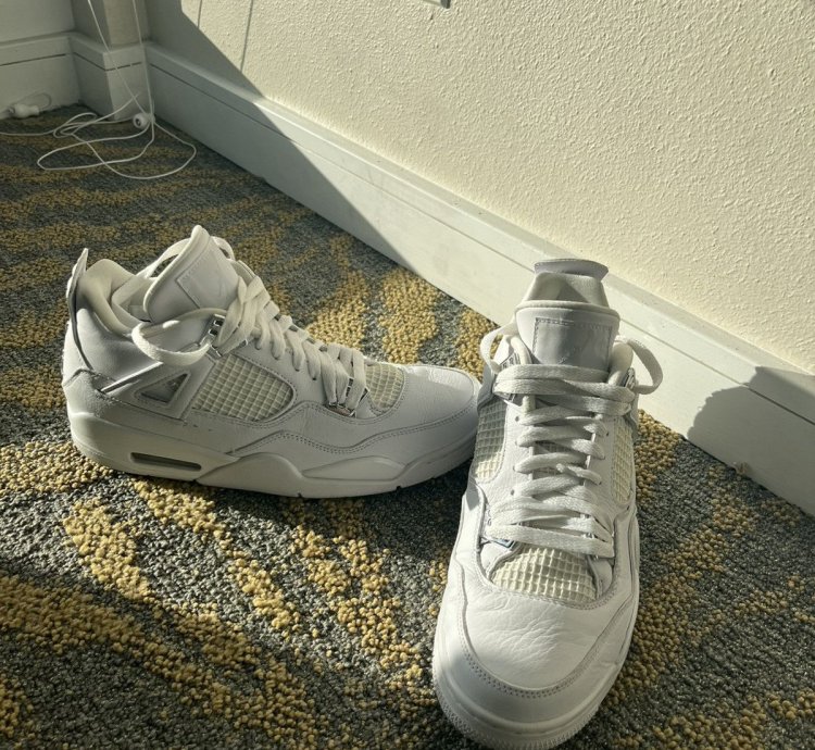 Jordan 4 pure money size 10