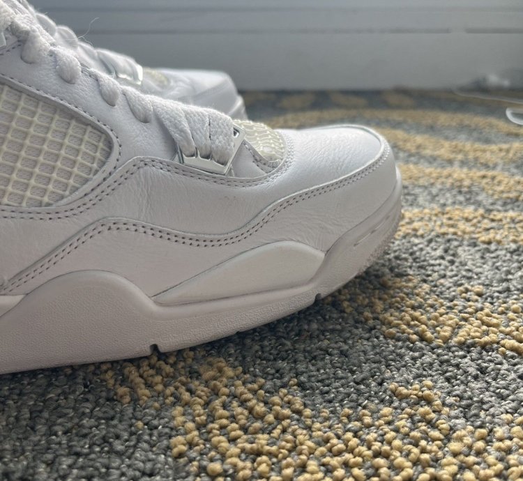 Jordan 4 pure money size 10