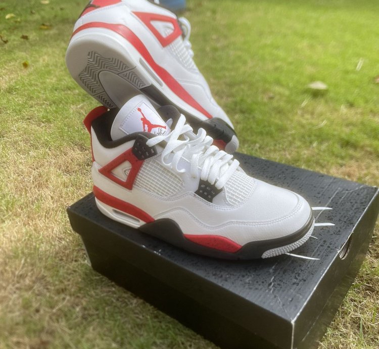 Jordan 4 Red Cement