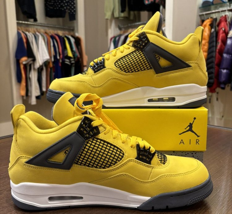 Jordan 4 Retro - Lightning