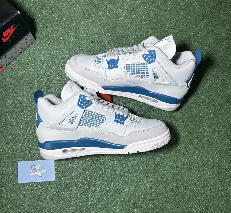 JORDAN 4 RETRO MILITARY BLUE 2024