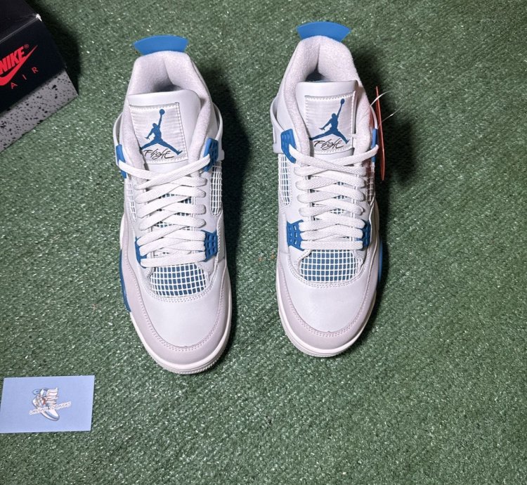 JORDAN 4 RETRO MILITARY BLUE 2024