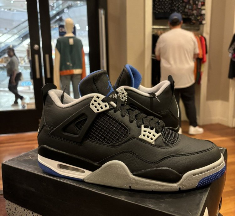 Jordan 4 Retro Motorsports Alternate