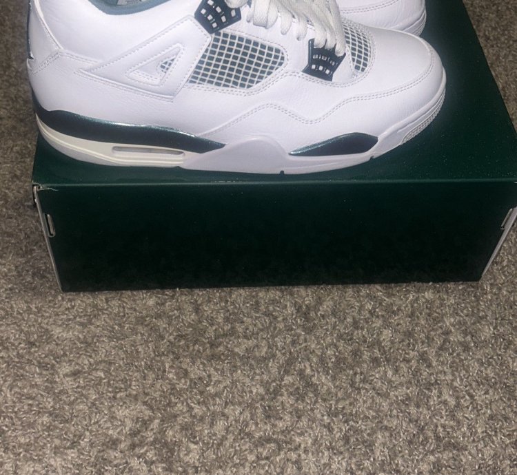 Jordan 4 Retro Oxidized Green Size 10